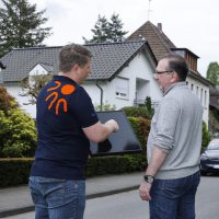 Bild zwei Personen Beratung